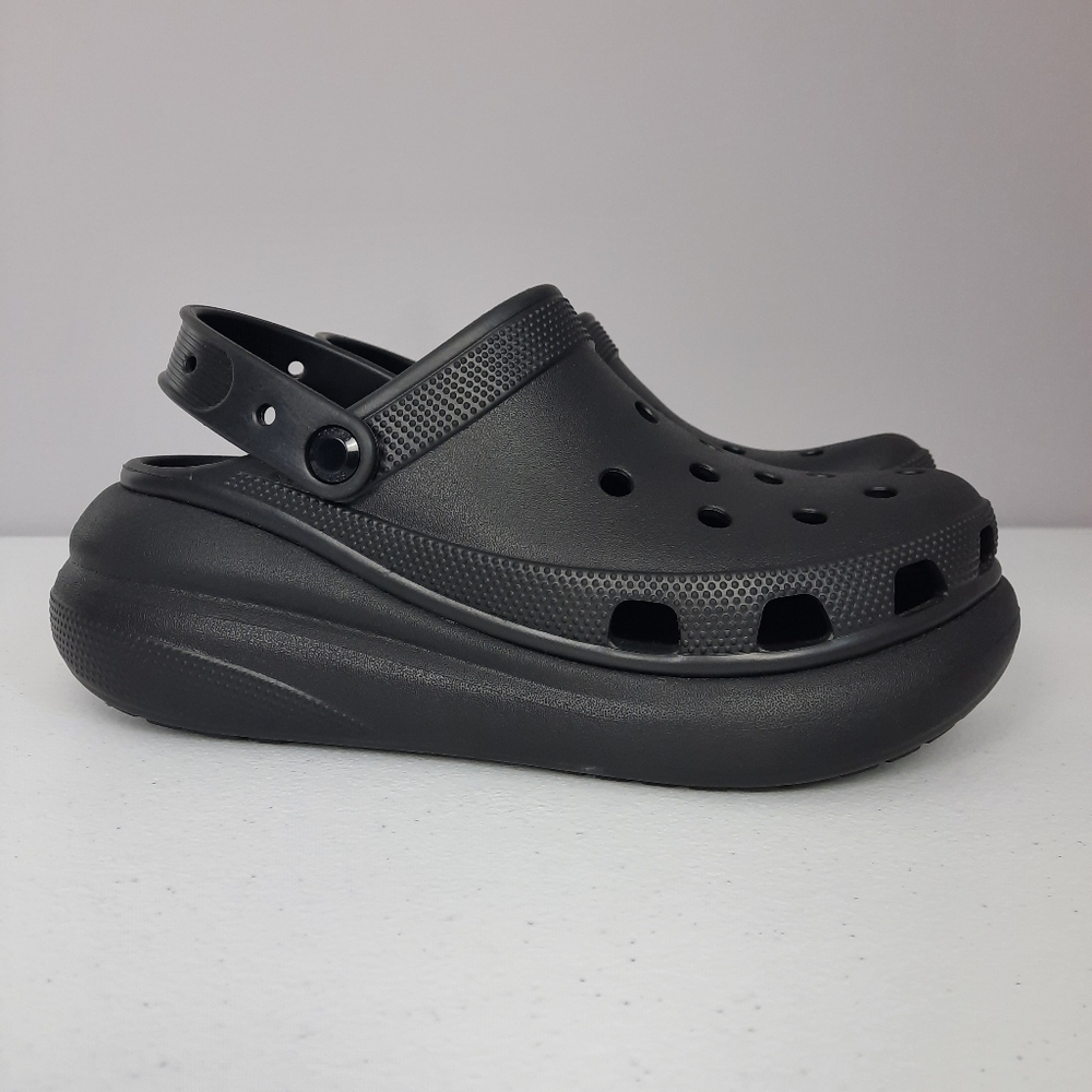 Crocs Classic Crush Clog Black Platform Clogs size 10